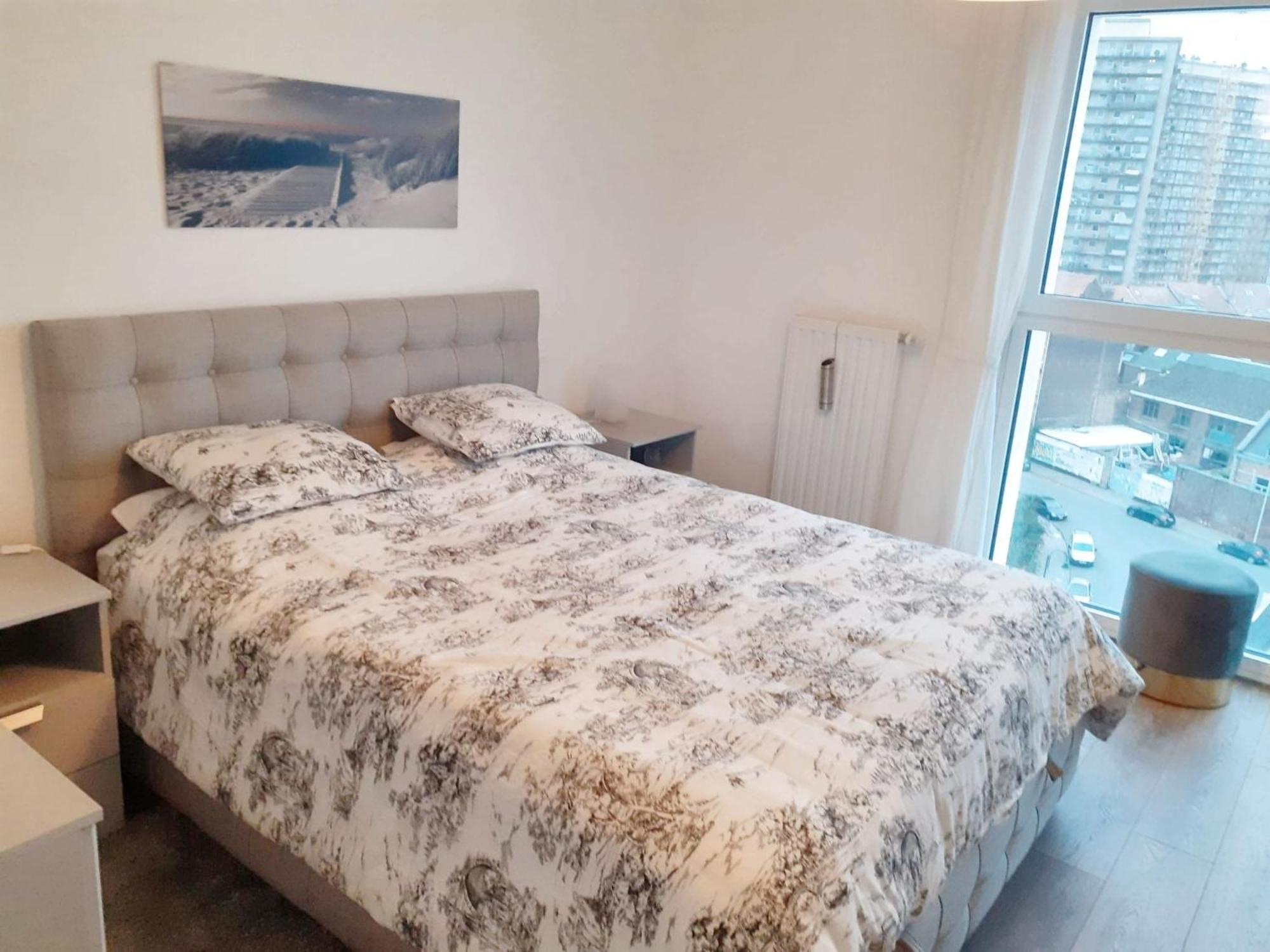 Modern Apartment In Cureghem Anderlecht 134 M² + Terrace Brussels Luaran gambar