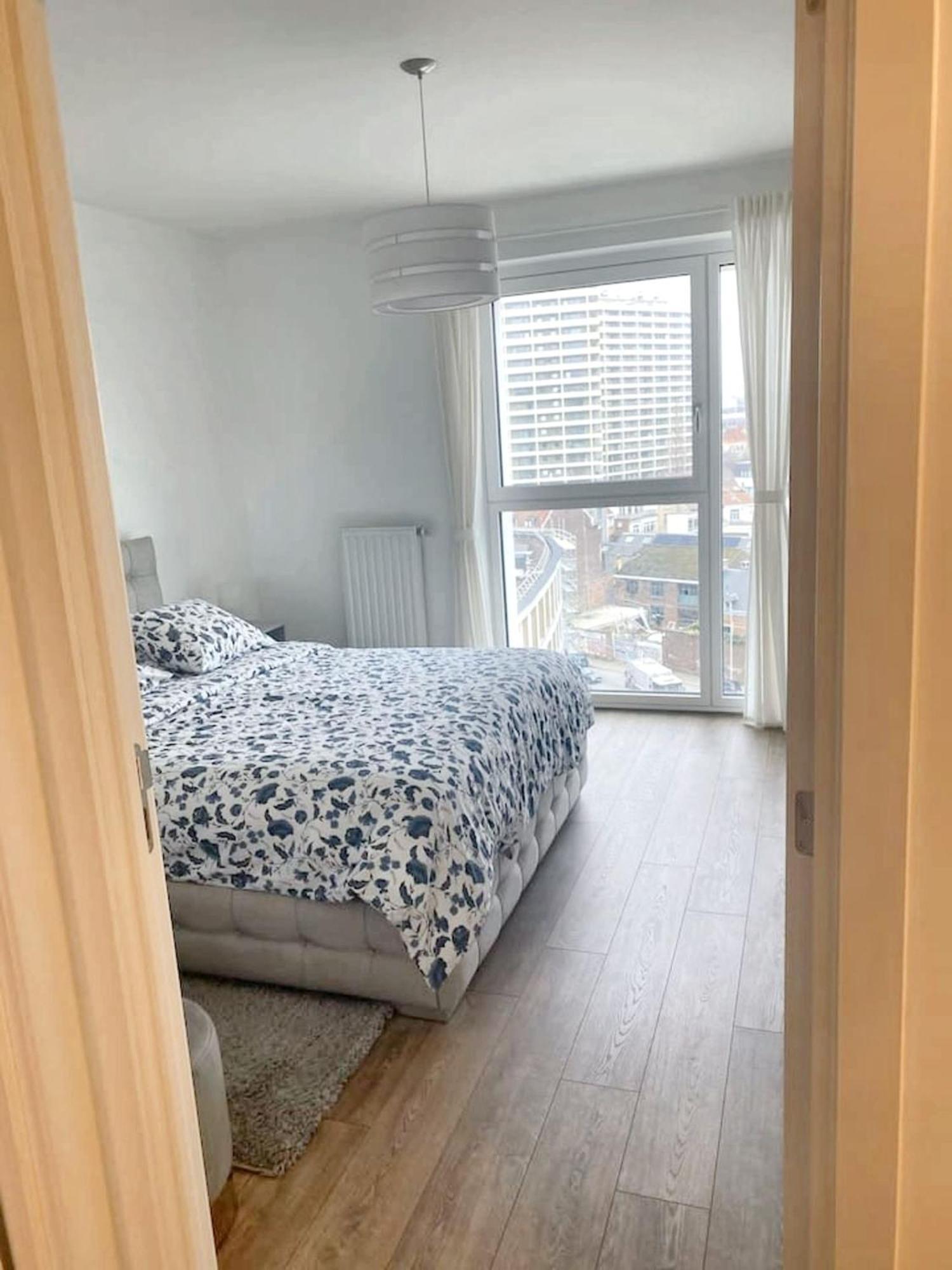 Modern Apartment In Cureghem Anderlecht 134 M² + Terrace Brussels Luaran gambar