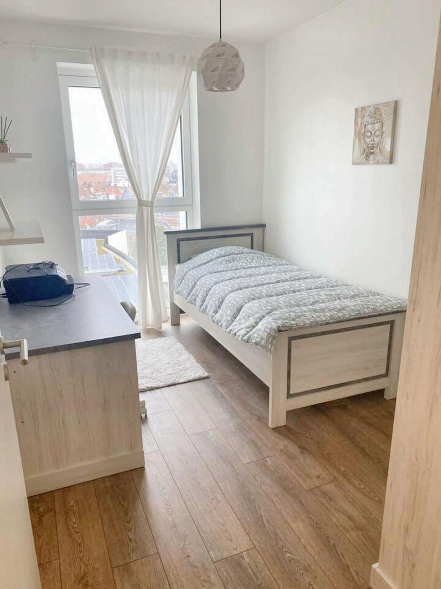 Modern Apartment In Cureghem Anderlecht 134 M² + Terrace Brussels Luaran gambar